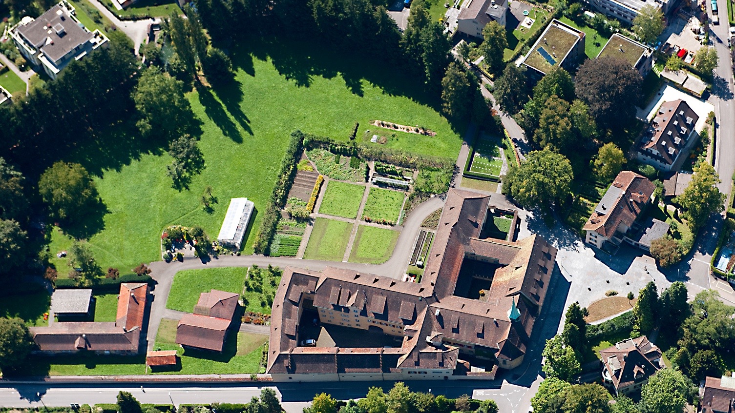 Grünes Licht für "Francesco" im Klostergarten