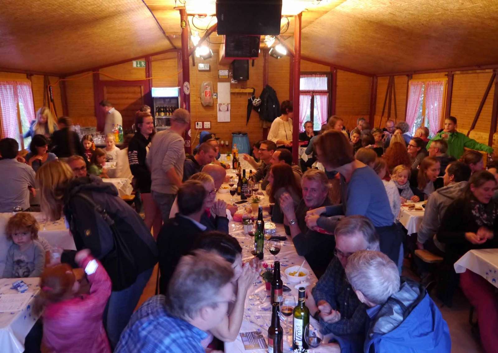 Wäsmeli-Cup und Quartier-Znacht für einmal im Regen