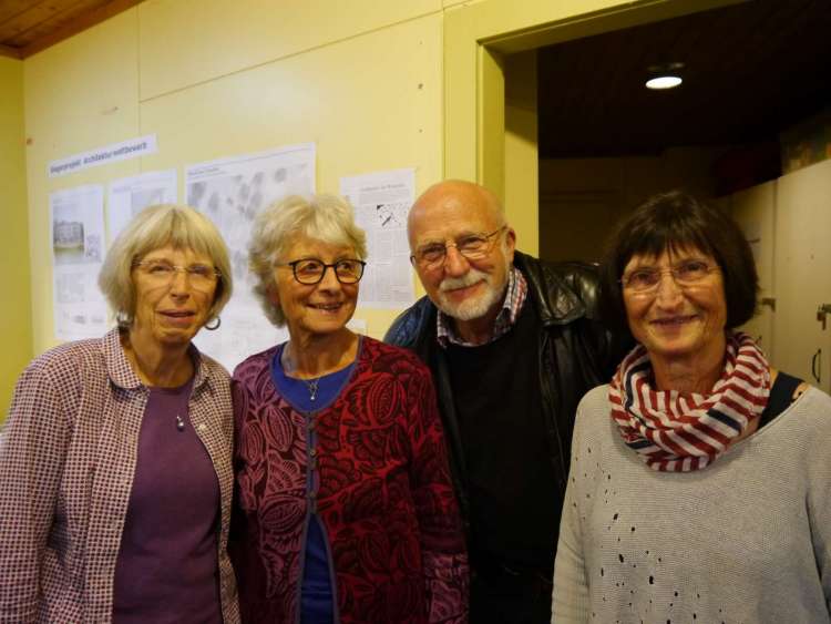 Das Autoren-Team von „Urgesteine“: Rös Steffen, Brigit König, Walter Steffen und Stephanie Kaufmann. / Foto: Urs Schlatter